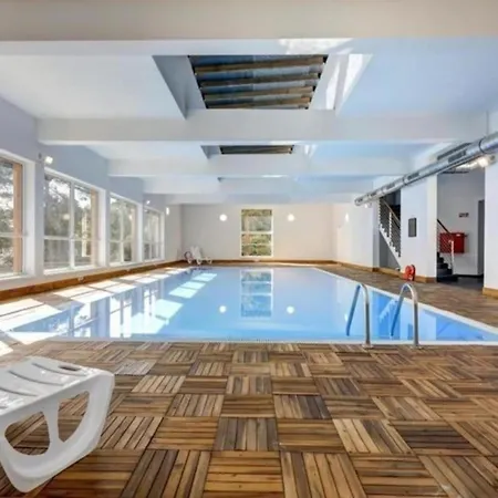 Nette In Poddbie Mit Garten, Grill Und Gemeinschaftlichem Pool Und In Der Naehe
