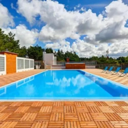 Nette In Poddbie Mit Garten, Grill Und Gemeinschaftlichem Pool Und In Der Naehe Apartamento *